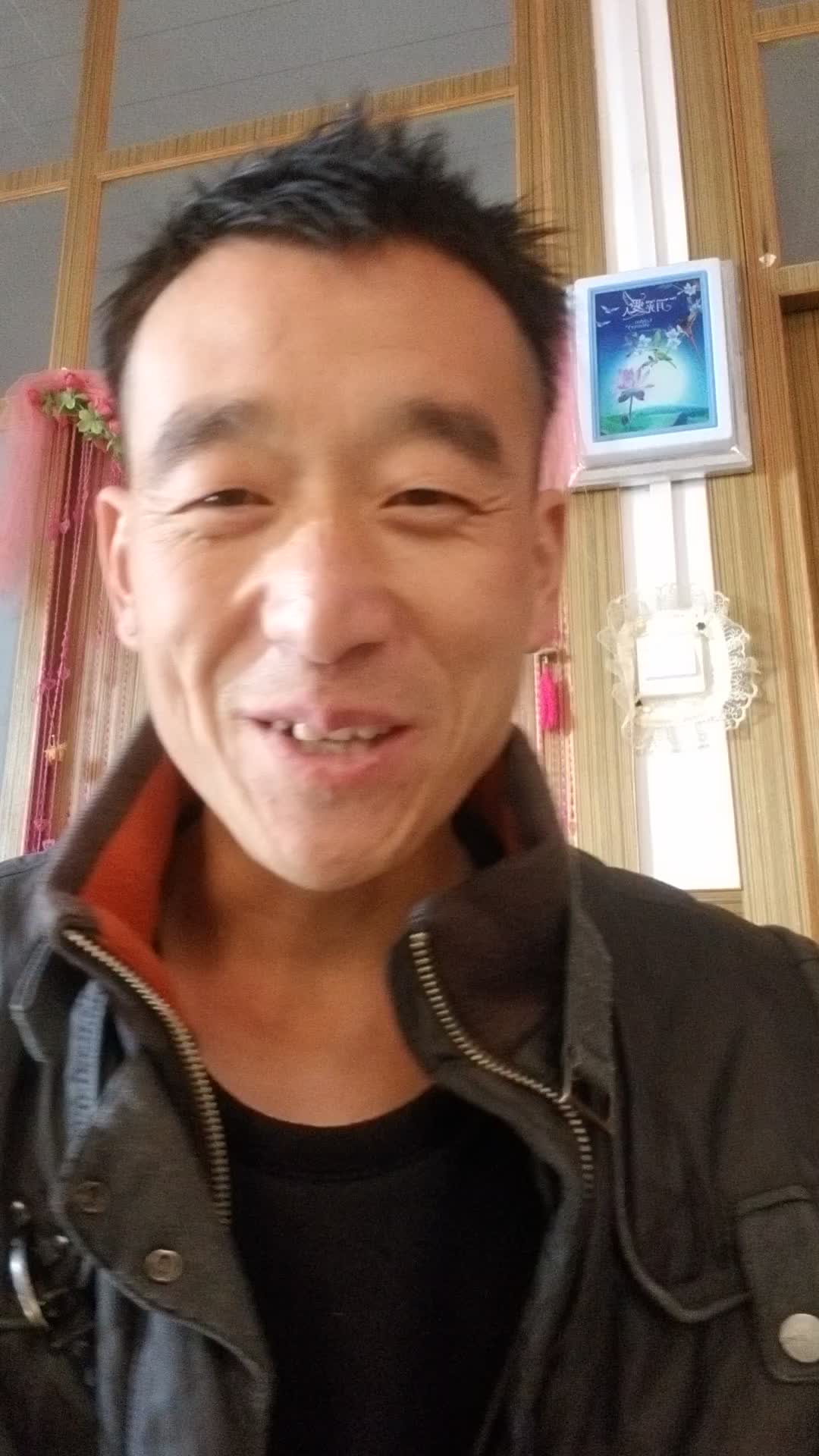 【甲友过虎年】贴对联了
